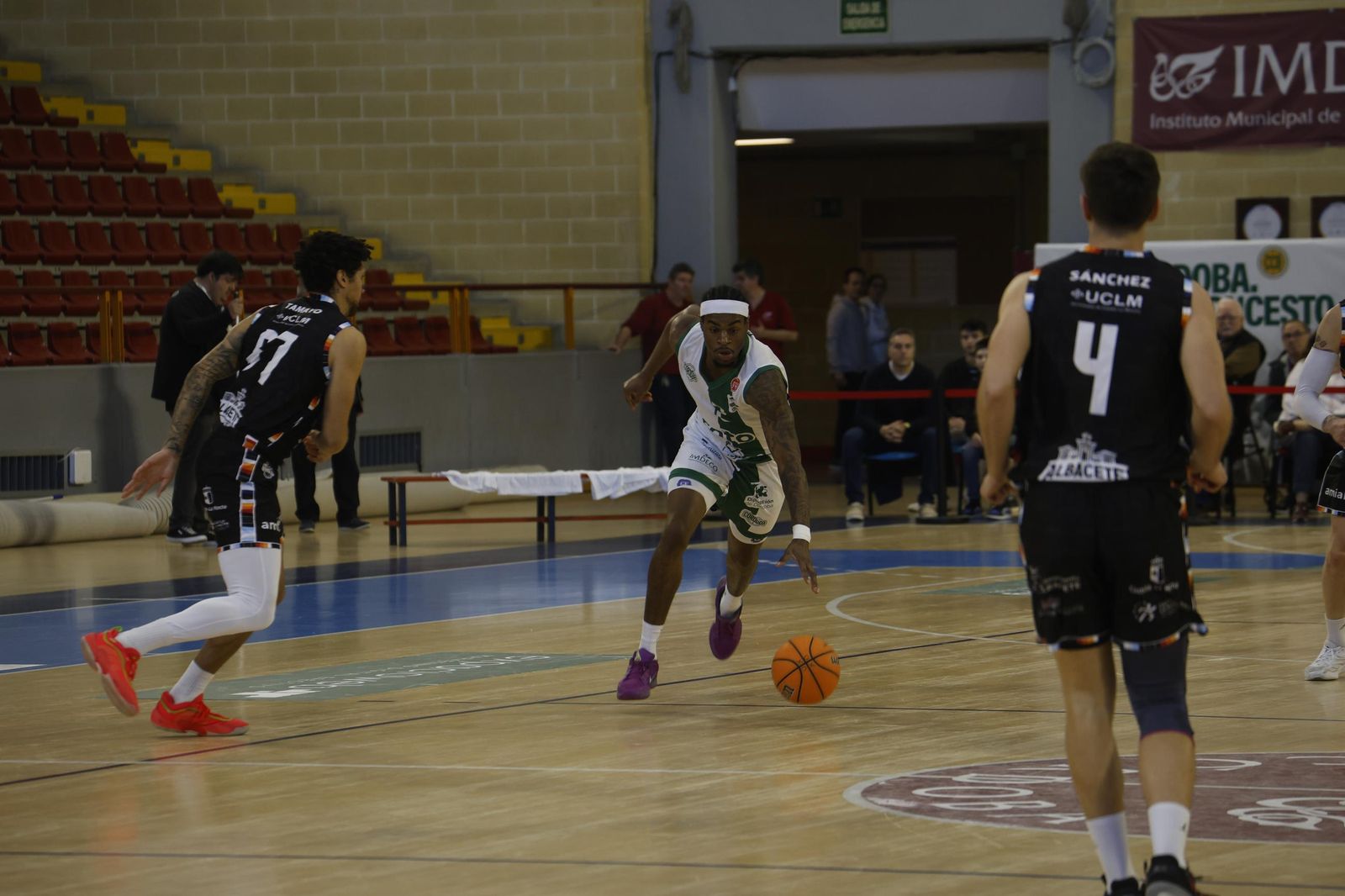 Las mejores fotos del ambiente en Vista Alegre para el Coto Córdoba - Albacete
