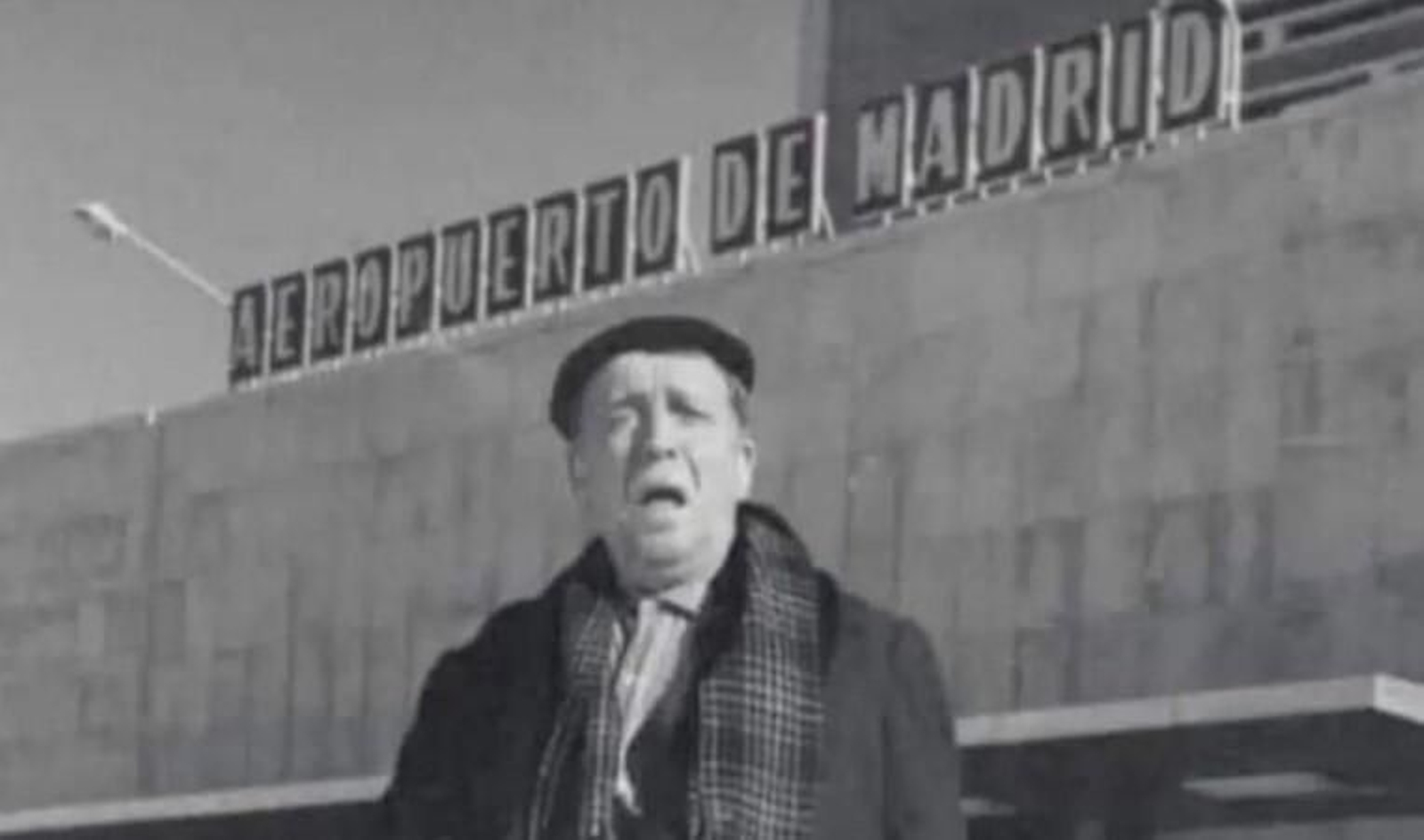 Tu a Boston y yo a California: Macarena Olona en el Bar Aliatar de Granada y Onofre Miralles en Madrid