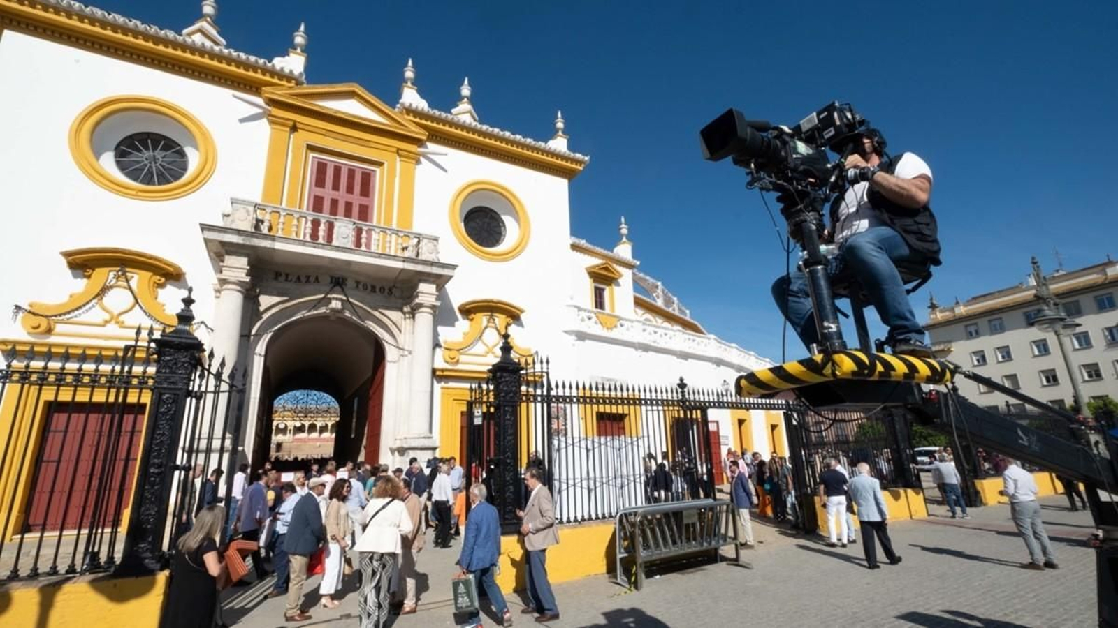 Las cámaras de Onetoro en la Puerta del Príncipe de la plaza de la Maestranza.