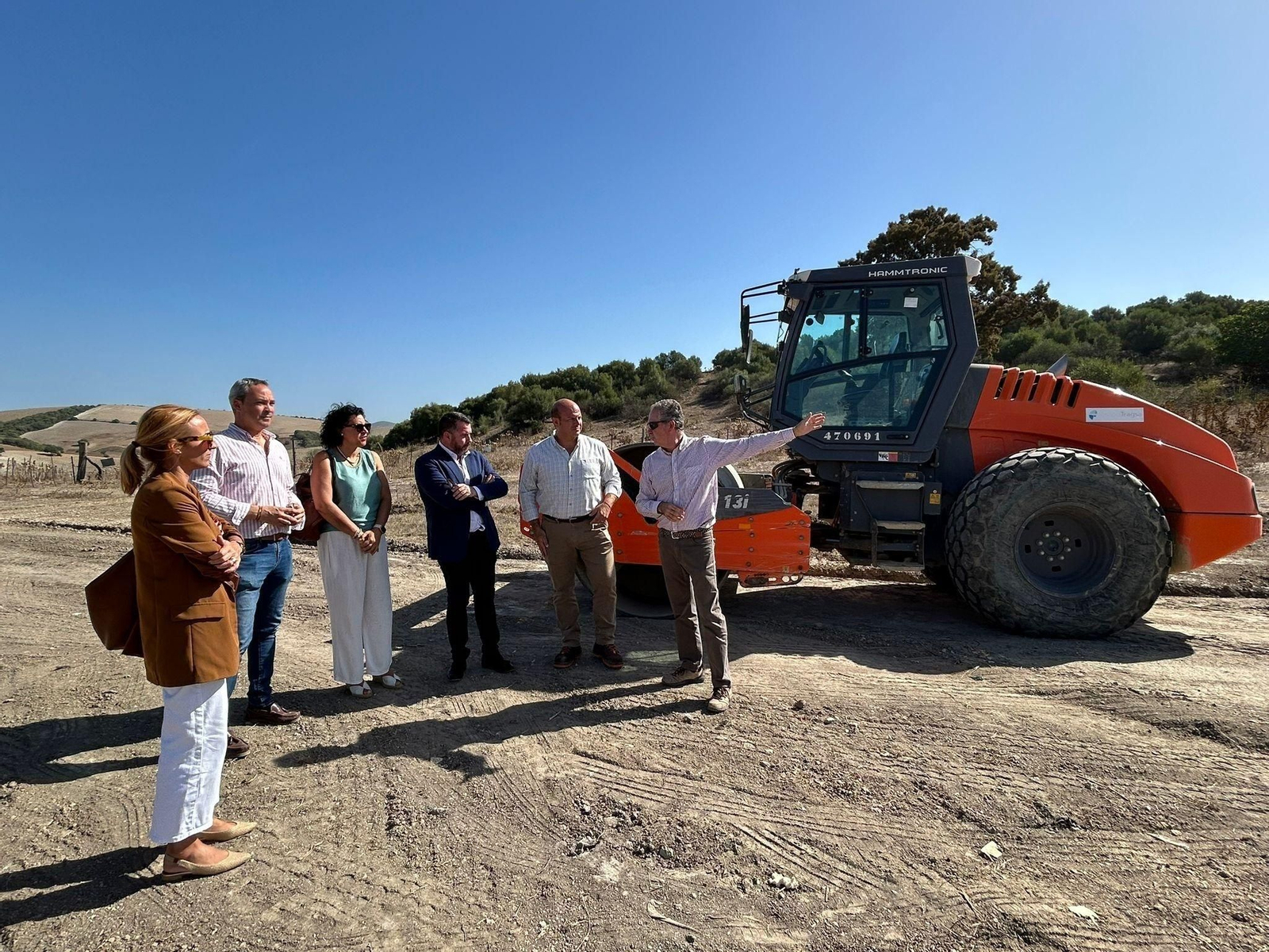 Un momento de la visita a las obras llevadas a cabo por la Junta.