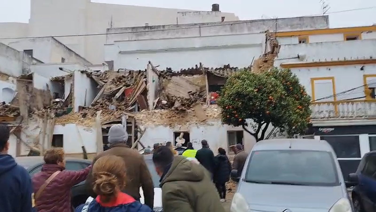 Derrumbe del techo de la confitería La Playa de Alcalá de los Gazules