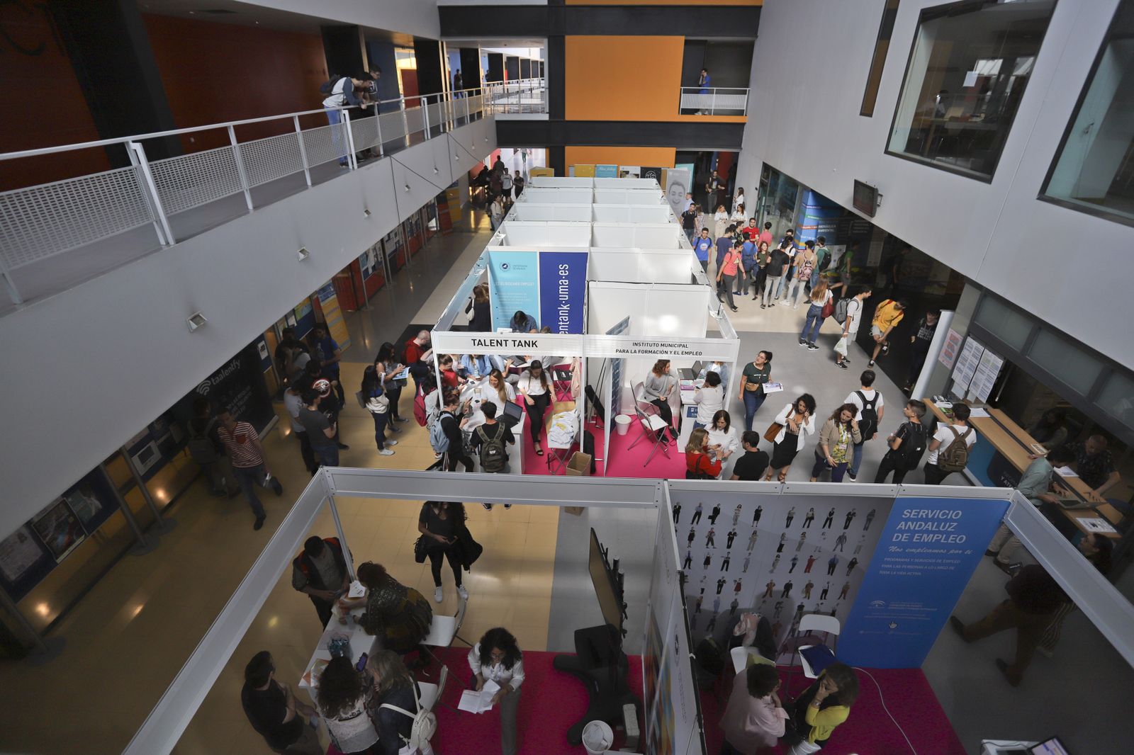 La imágenes de la V Feria de Empleo de la UMA