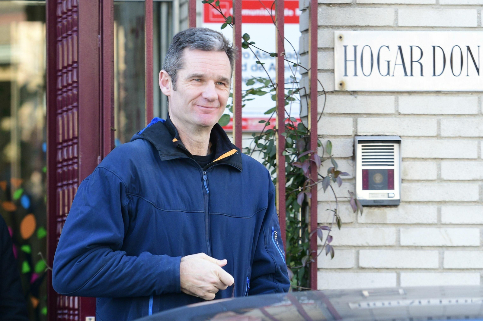 Iñaki Urdangarín durante uno de sus permisos para salir de la cárcel de Brieva y cumplir con su voluntariado.