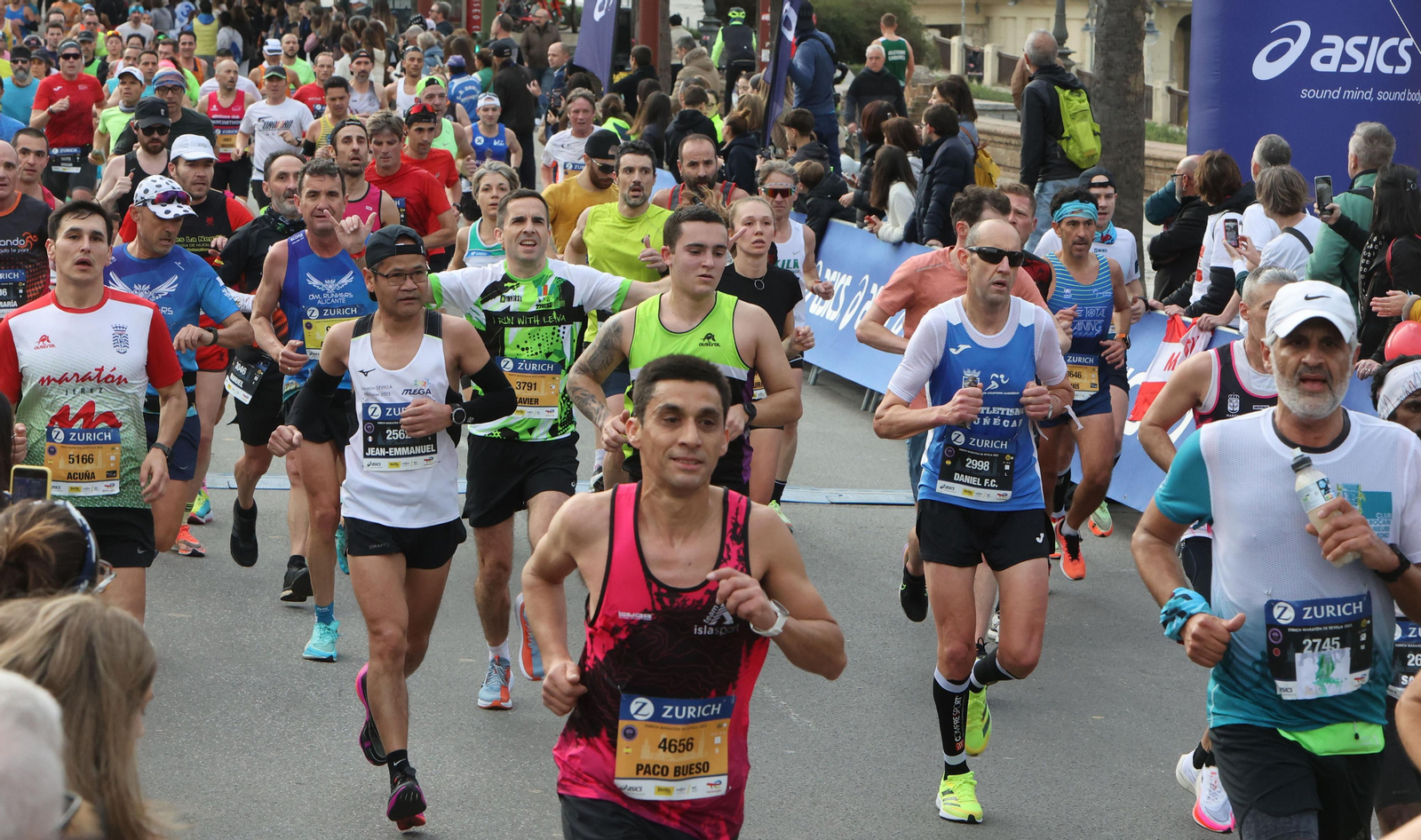Búscate en la maratón de Sevilla 14