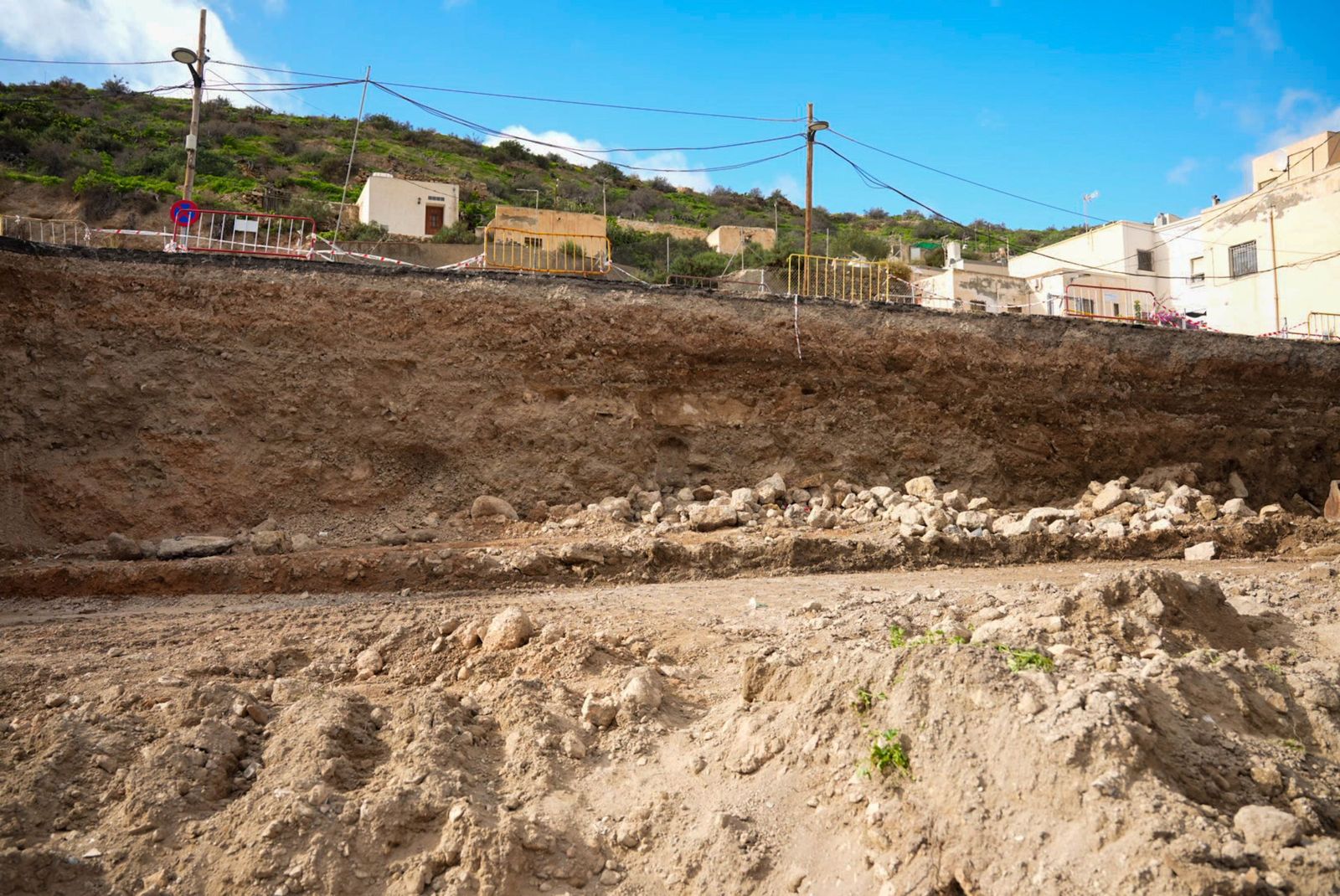 Aparición de restos arqueológicos en las obras de la carretera de El Chuche