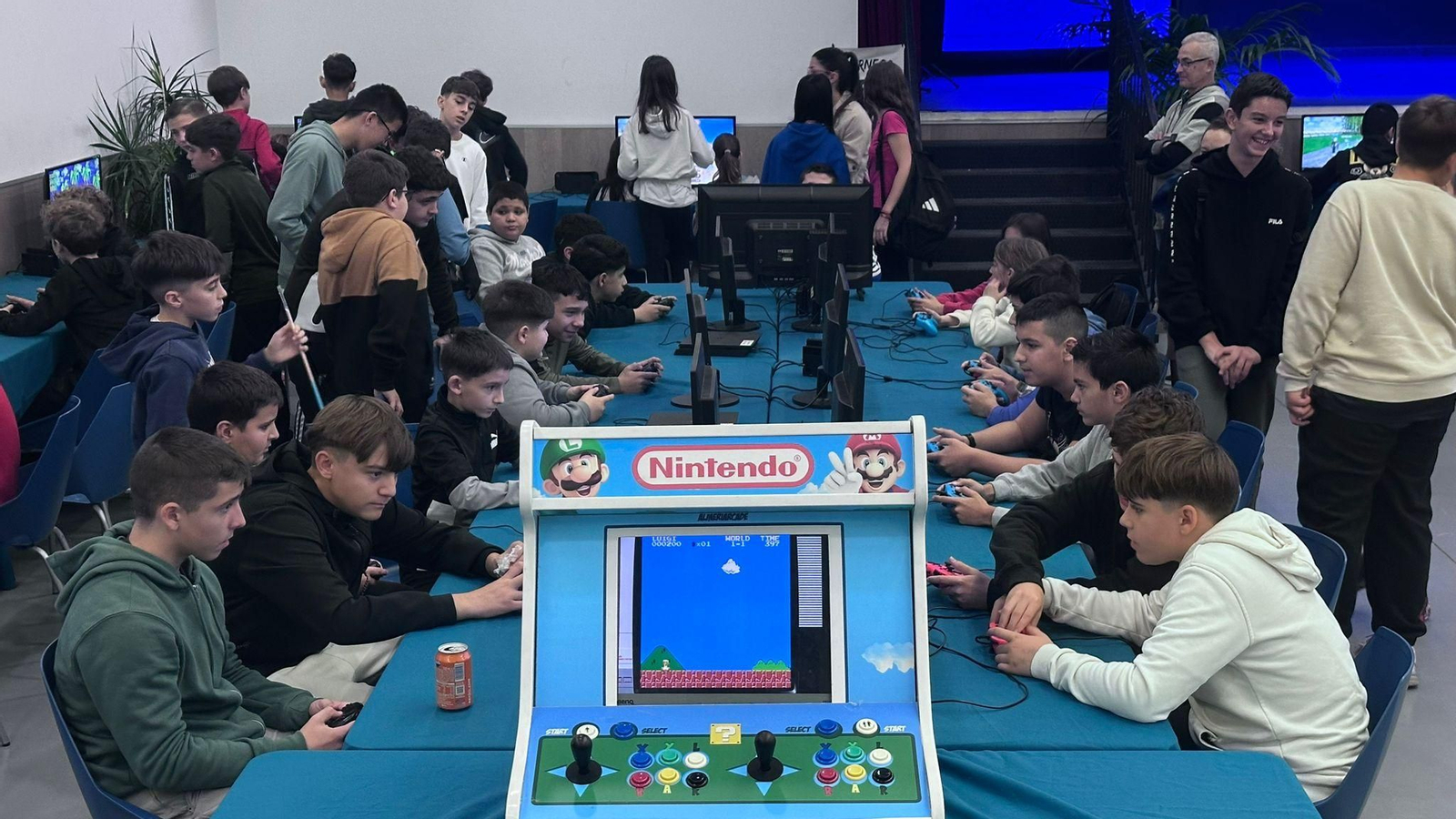 Huércal se abraza al ocio y al 'frikismo': abre sus puertas otra edición de Xpomanga