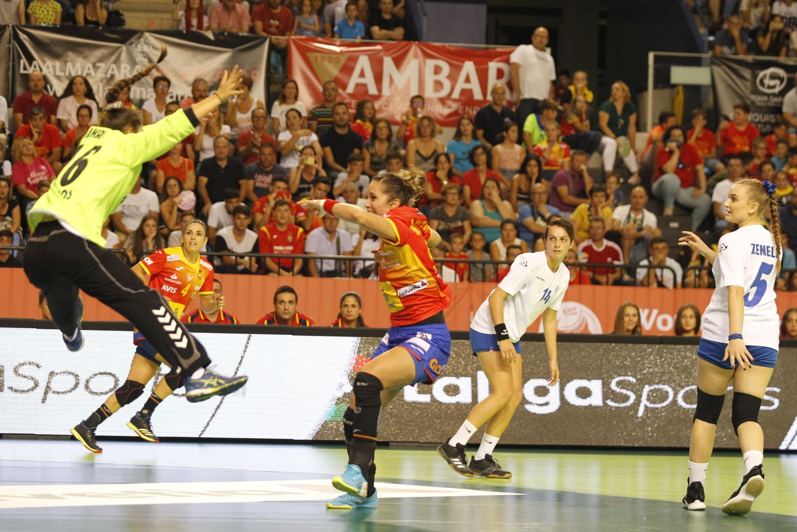 Fotogalería España-Grecia. Balonmano Femenino, fase clasificación Euro 2020