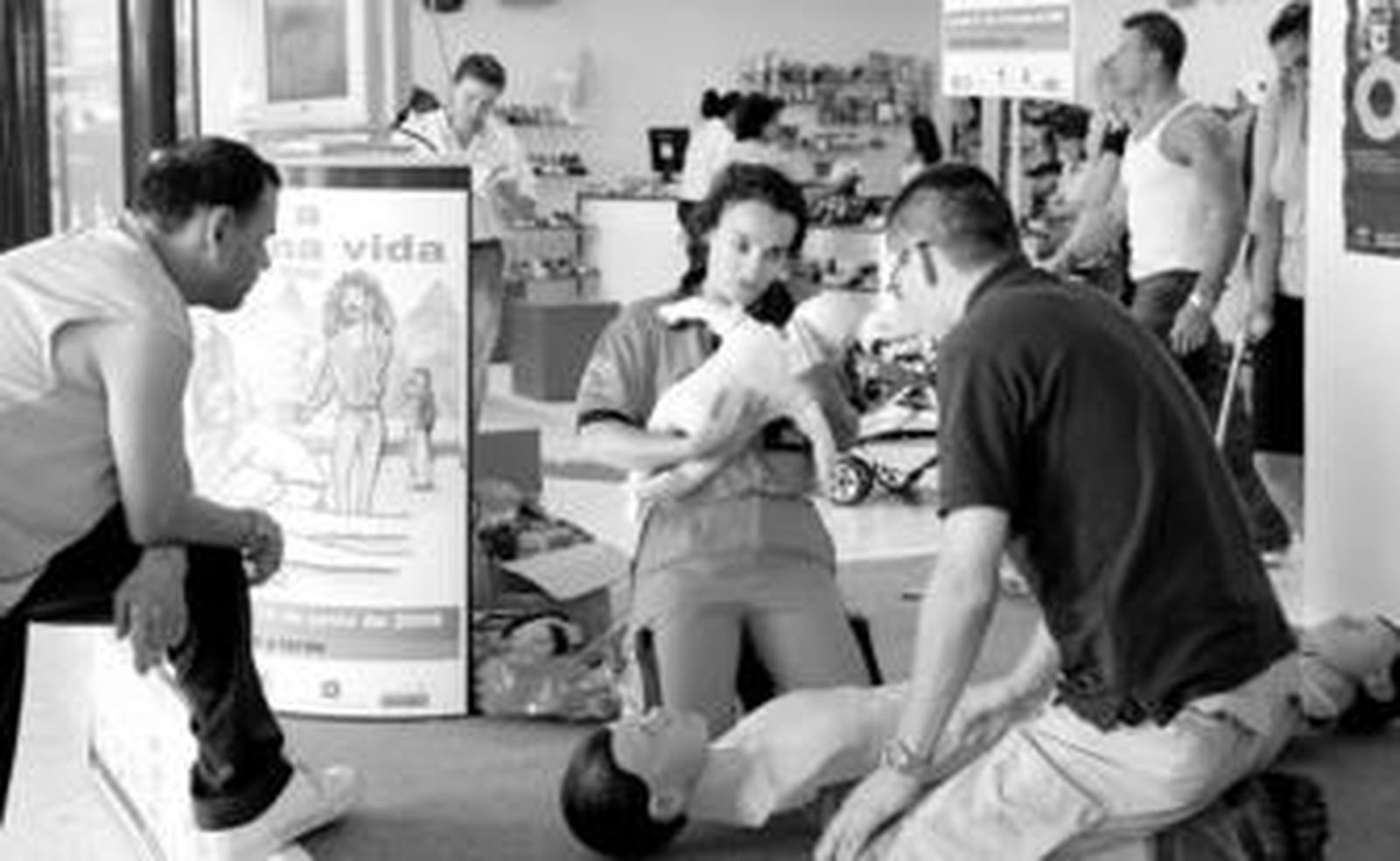 Los ejercicios de rehabilitación se realizan con la ayuda de maniquíes.