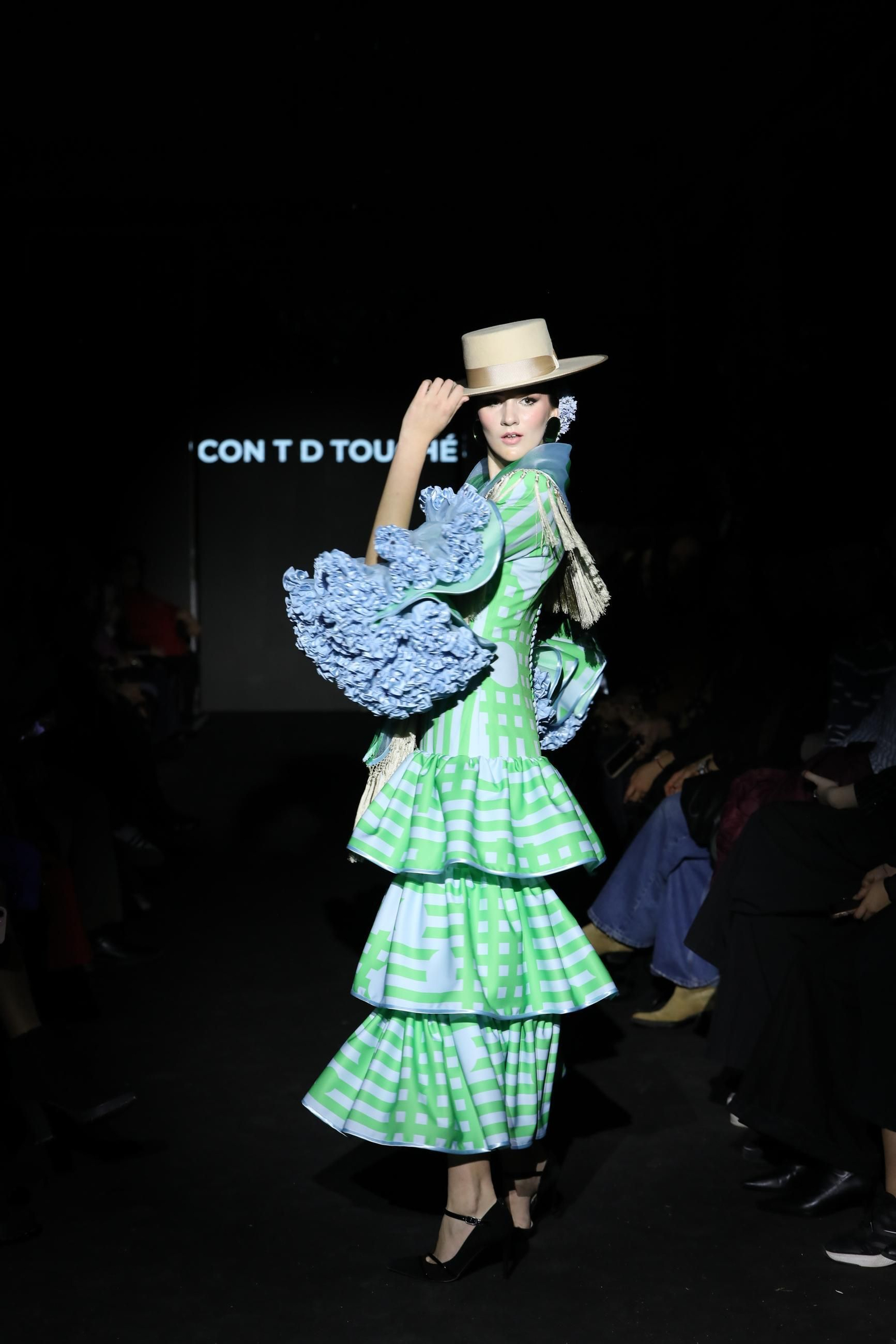 Los trajes de flamenca más en tendencia vistos en la Pasarela Flamenca Granada 2025