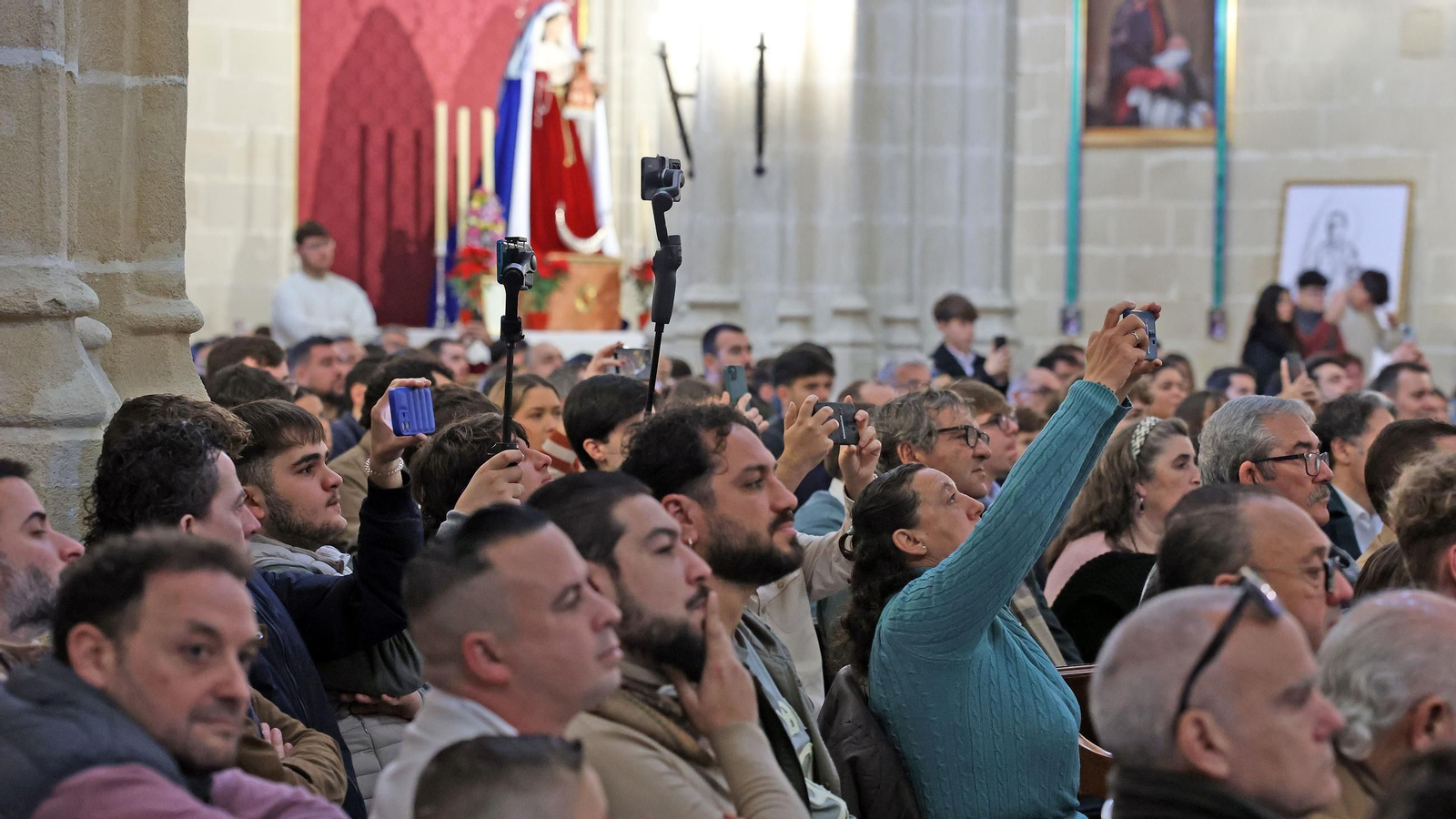 Los Gitanos de Sevilla, en la iglesia de Santiago