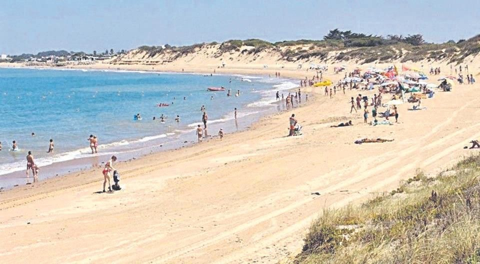 Una de las playas del litoral roteño. Una de las playas del litoral roteño.