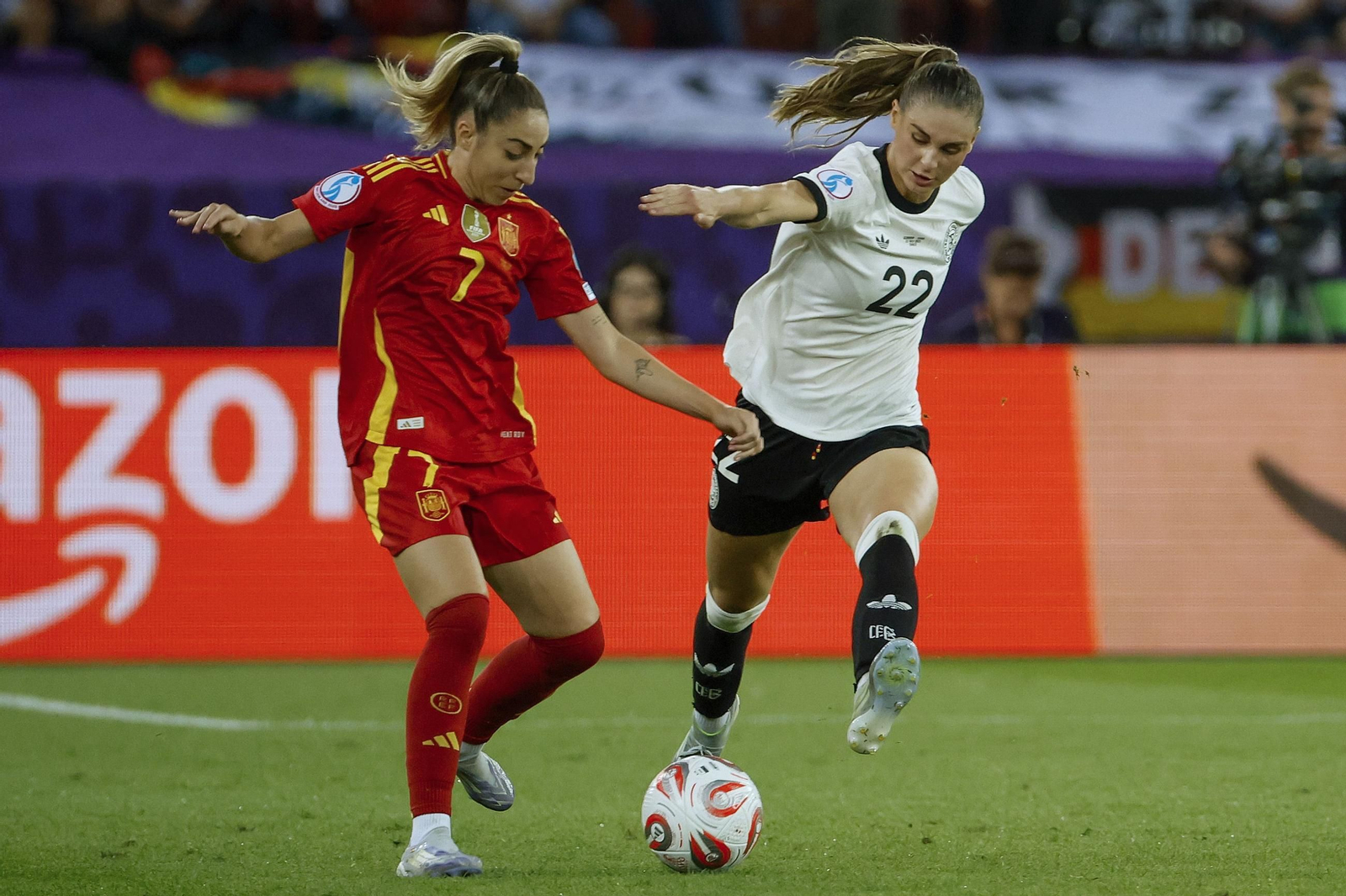 Las mejores imágenes de la semifinal Alemania - España de la Eurocopa femenina