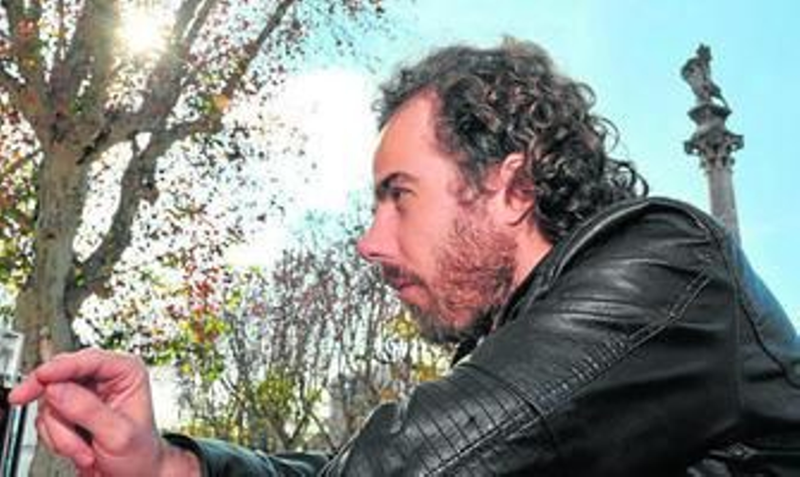 Julio de la Rosa (Jerez, 1972), este viernes en una terraza de la Alameda de Hércules de Sevilla.