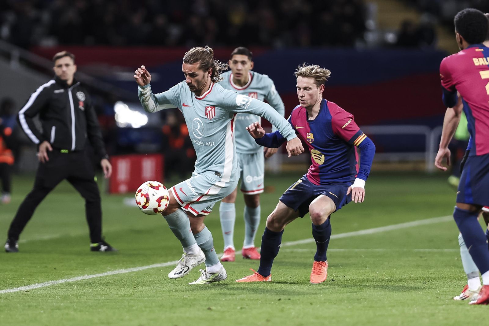 Las fotos del espectacular Barcelona - Atlético de Madrid