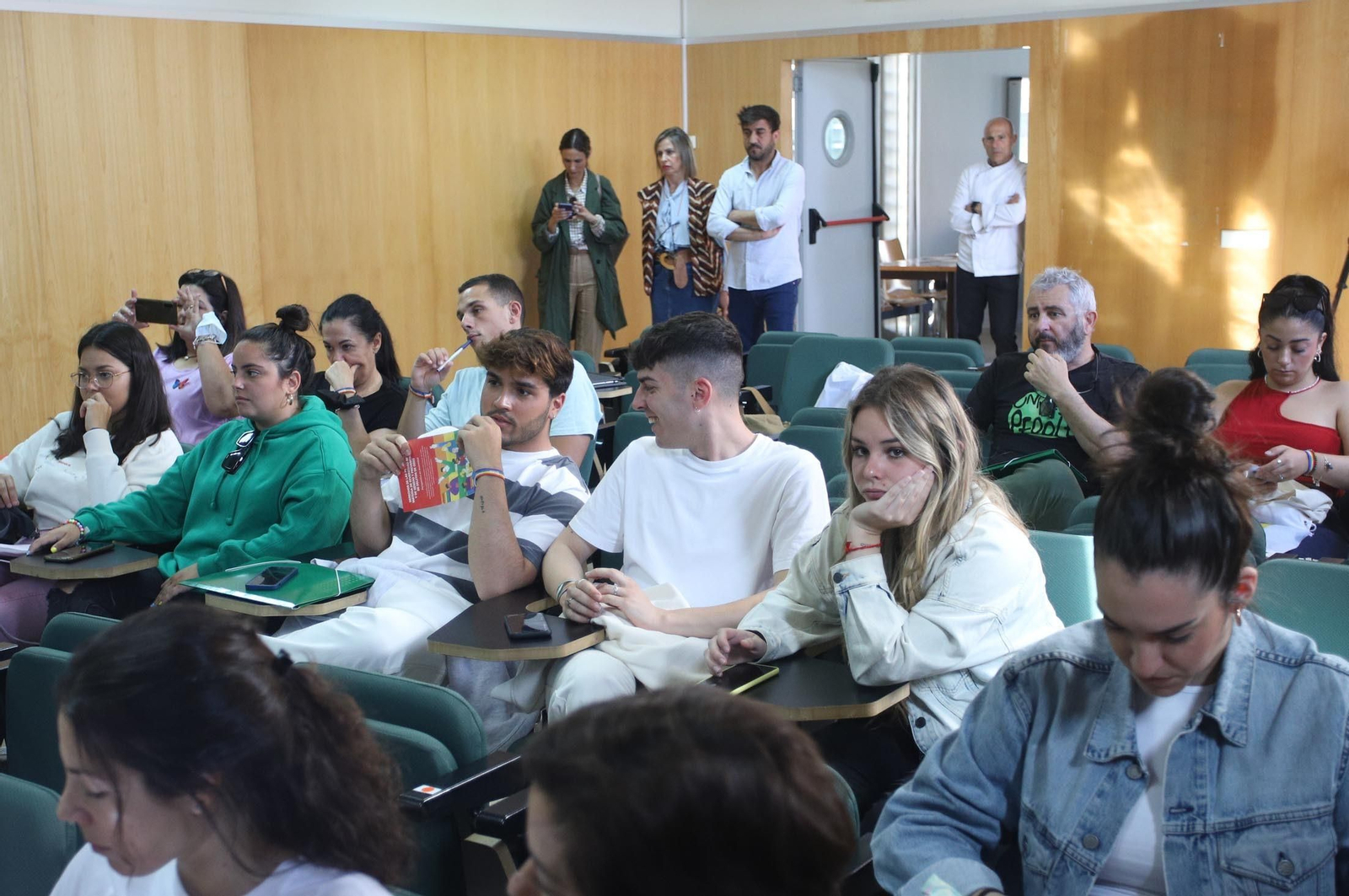 Imágenes de la apertura de las Jornadas Lgtbiq+