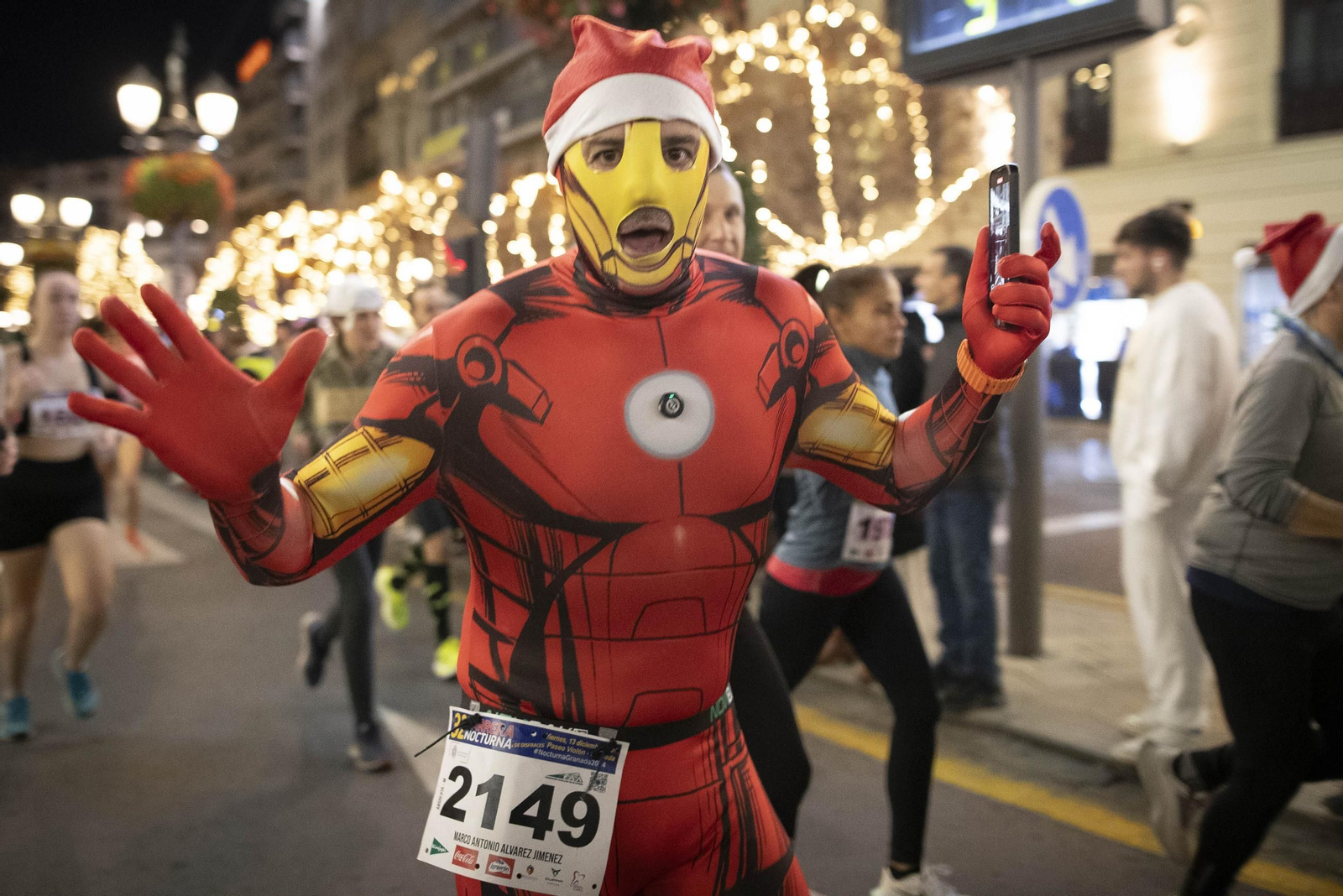 Las mejores imágenes de la 32º Carrera Nocturna de Disfraces de Granada