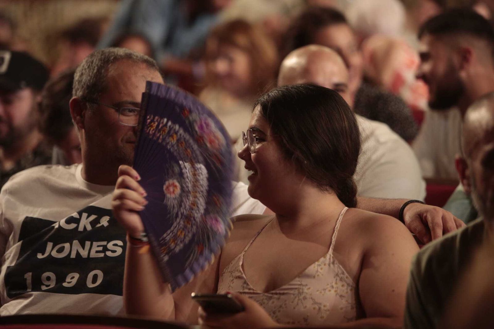 Público en el teatro durante la función
