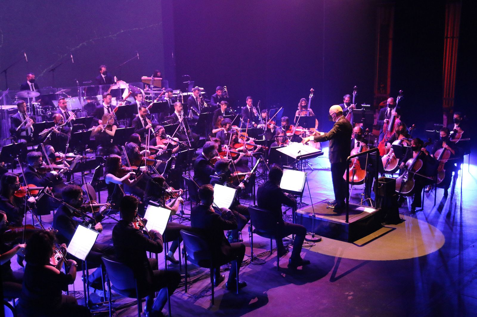 Fotogalería del concierto 'David Bisbal Filarmónico by Cosentino'