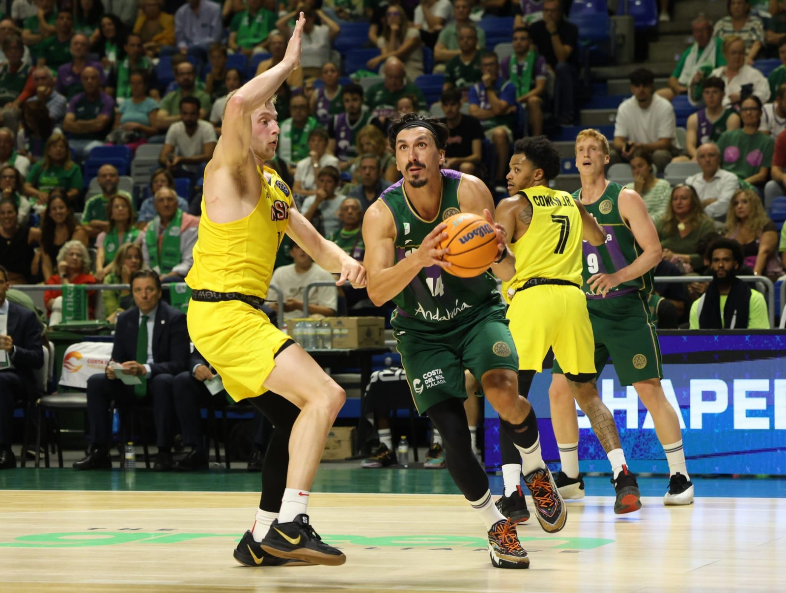 El Unicaja-Mersin, en fotos