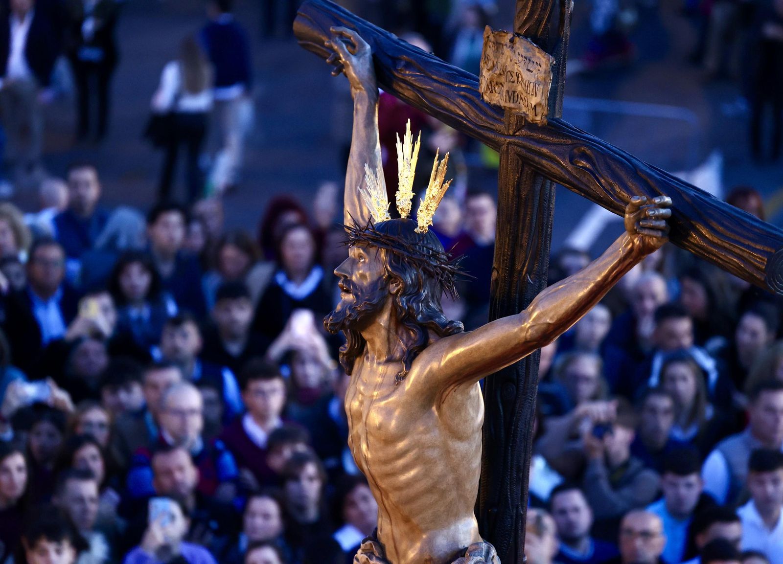 Las imágenes del traslado del Cachorro a la Catedral de Sevilla para la Magna