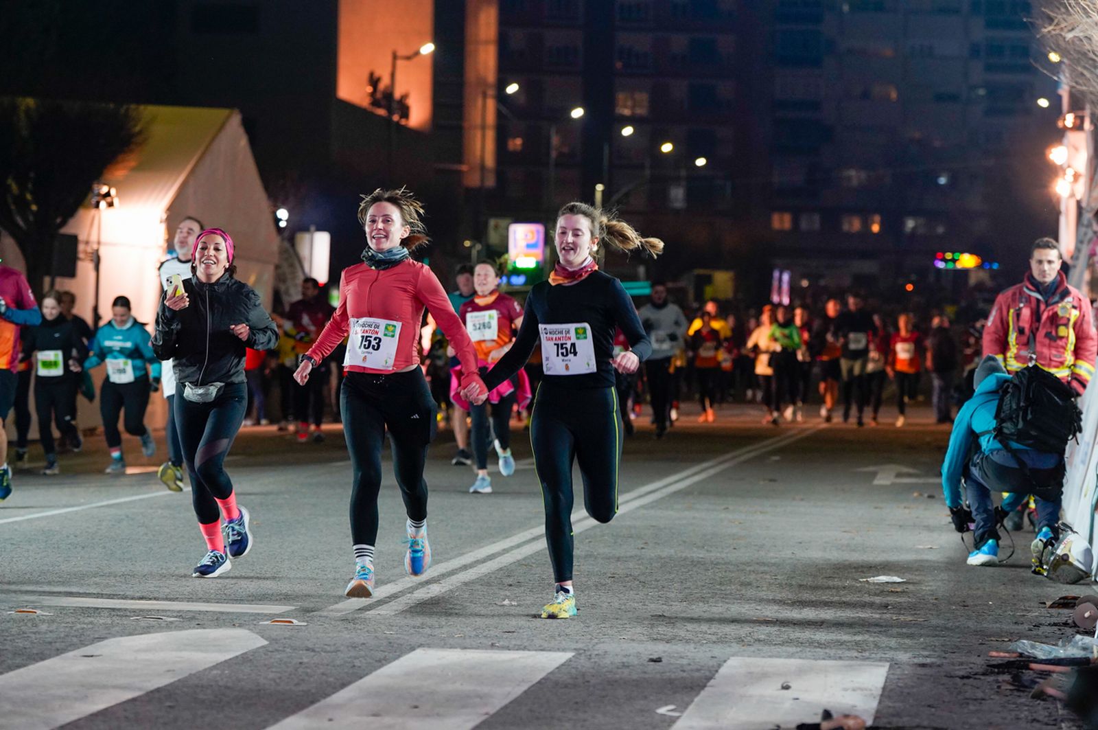 En imágenes: búscate en tu llegada a meta de la Carrera de San Antón 2026 (1)