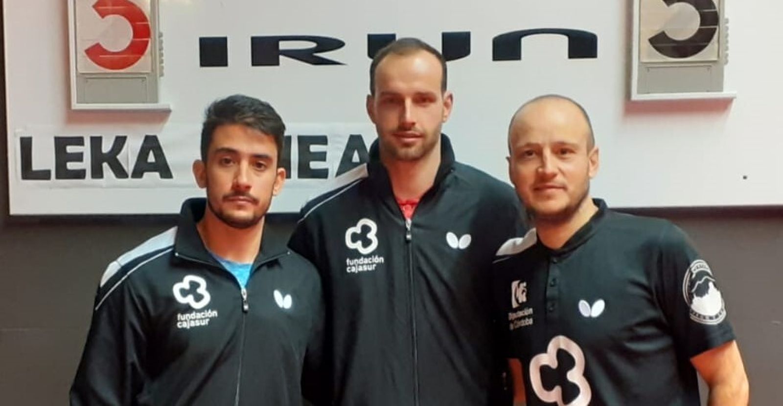 Los jugadores del Cajasur Priego en Irún.