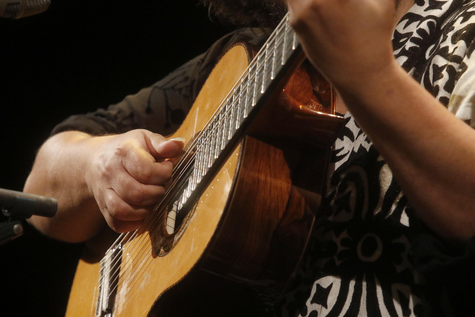 Los conciertos de Sidecars y Yamandu Costa dentro del Festival de la Guitarra de Córdoba, en imágenes
