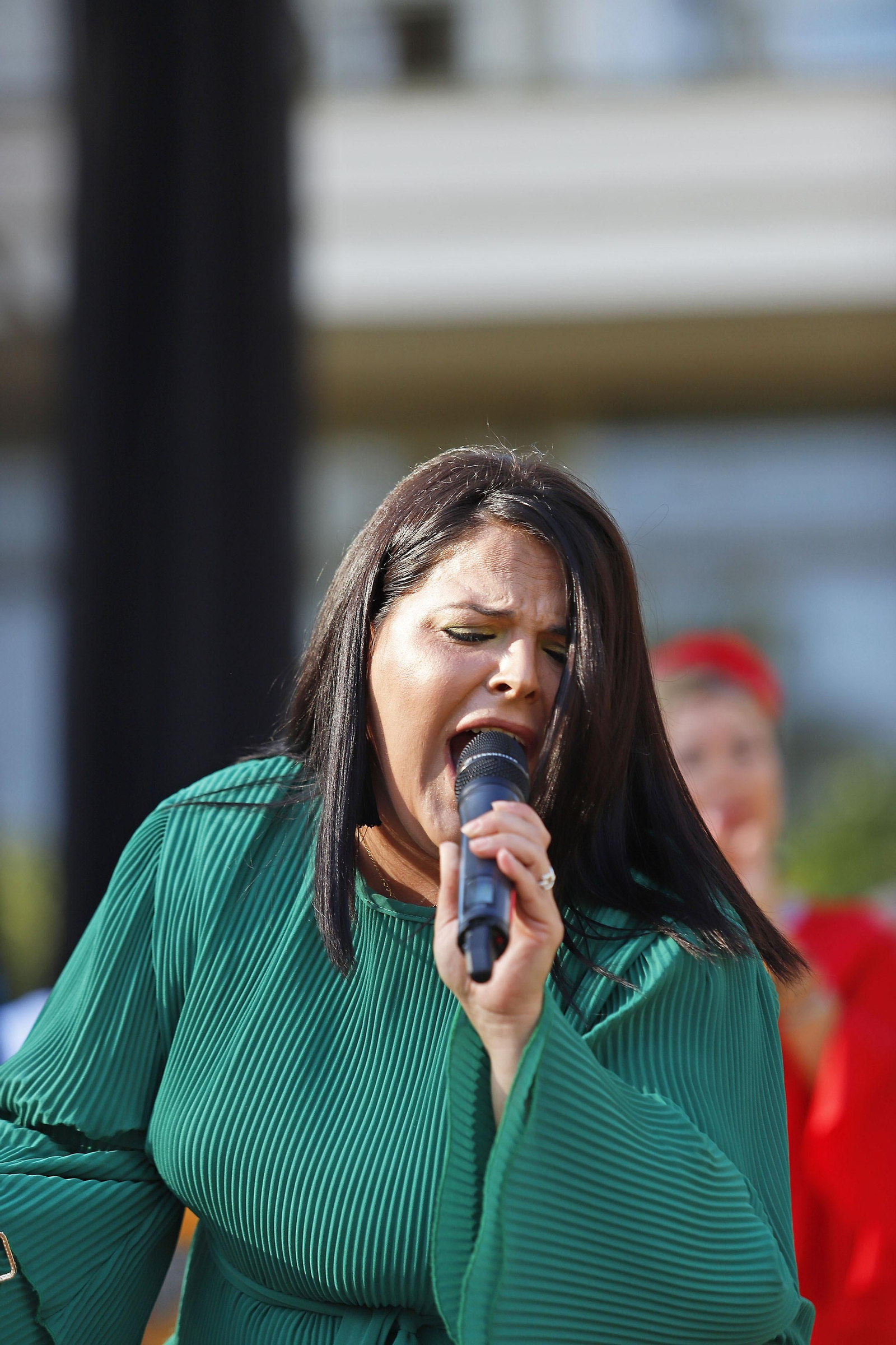 Imágenes de la Feria de las Sevillanas en los jardines del muelle