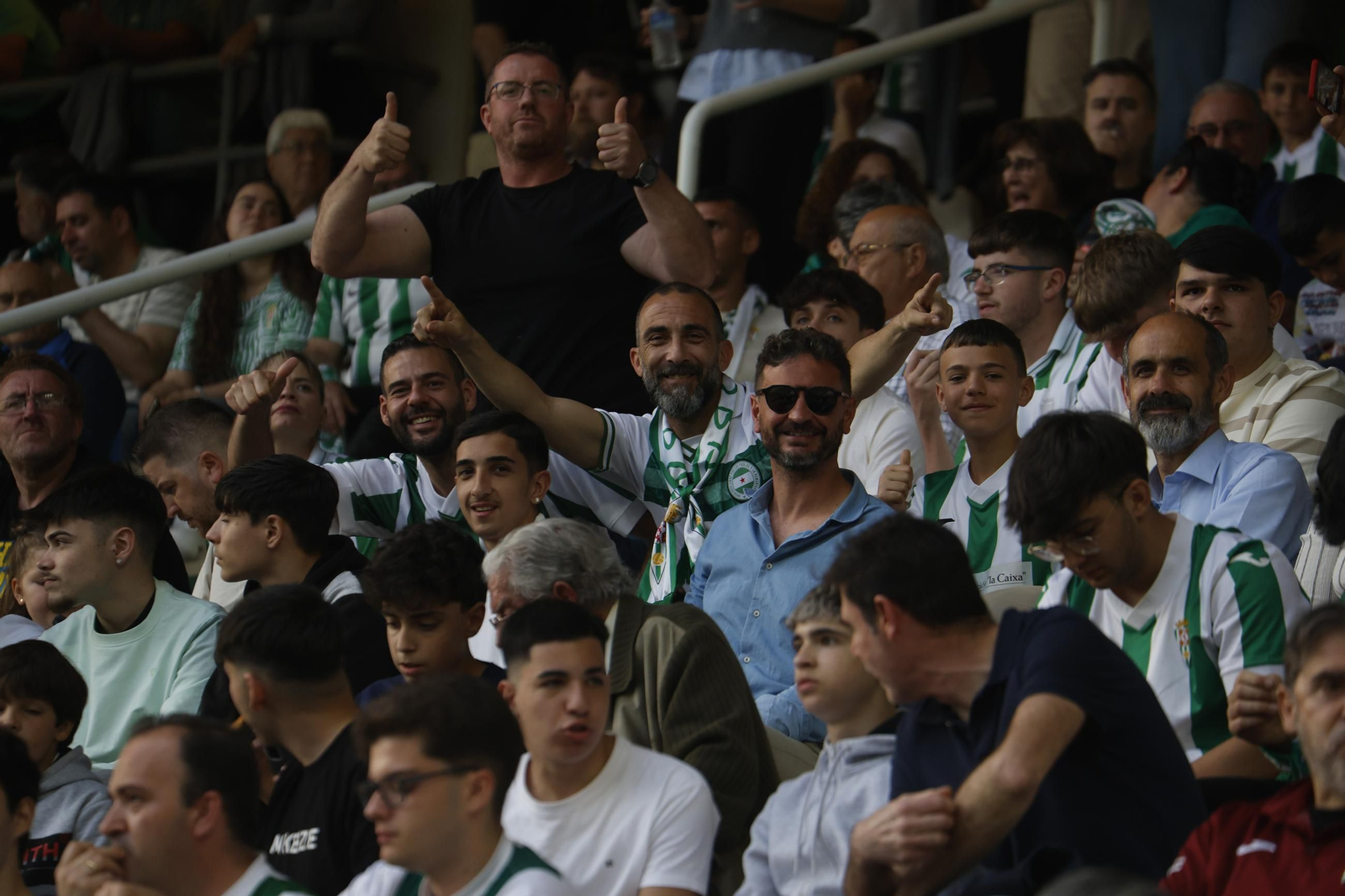 Las mejores fotos del gran ambiente en el Córdoba CF - Levante