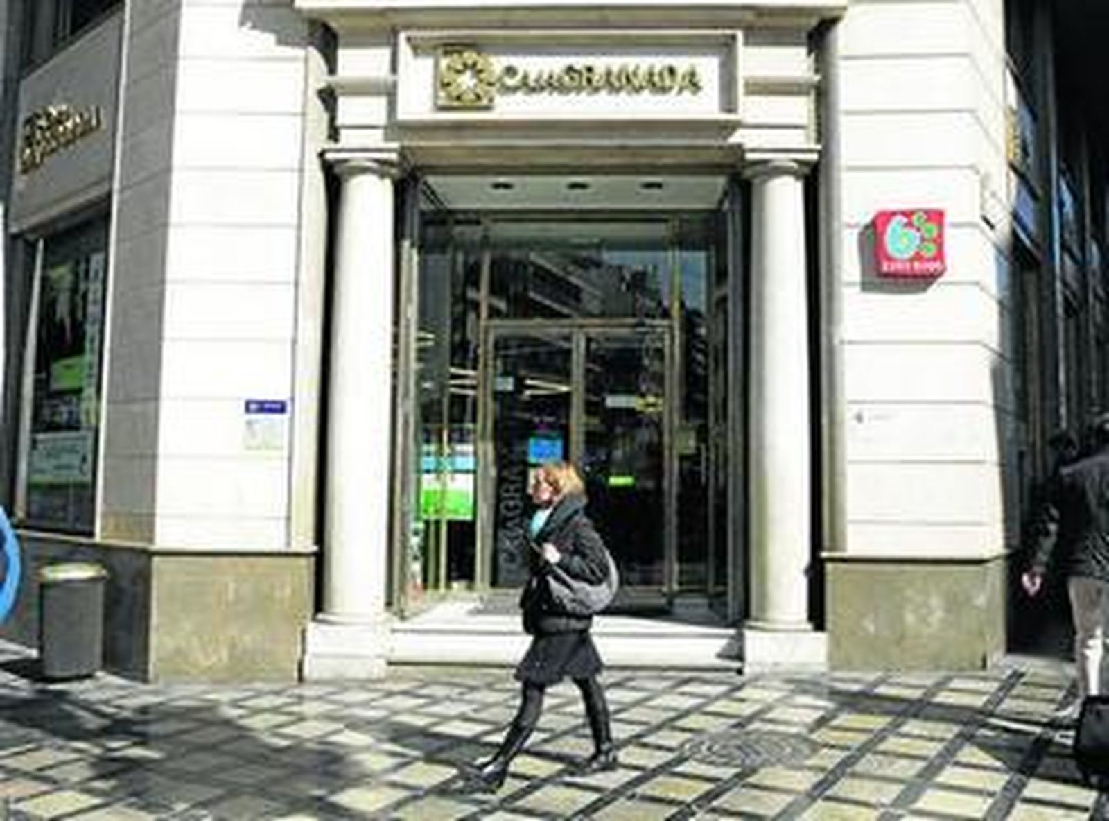 En esta céntrica oficina no se secundó la convocatoria.