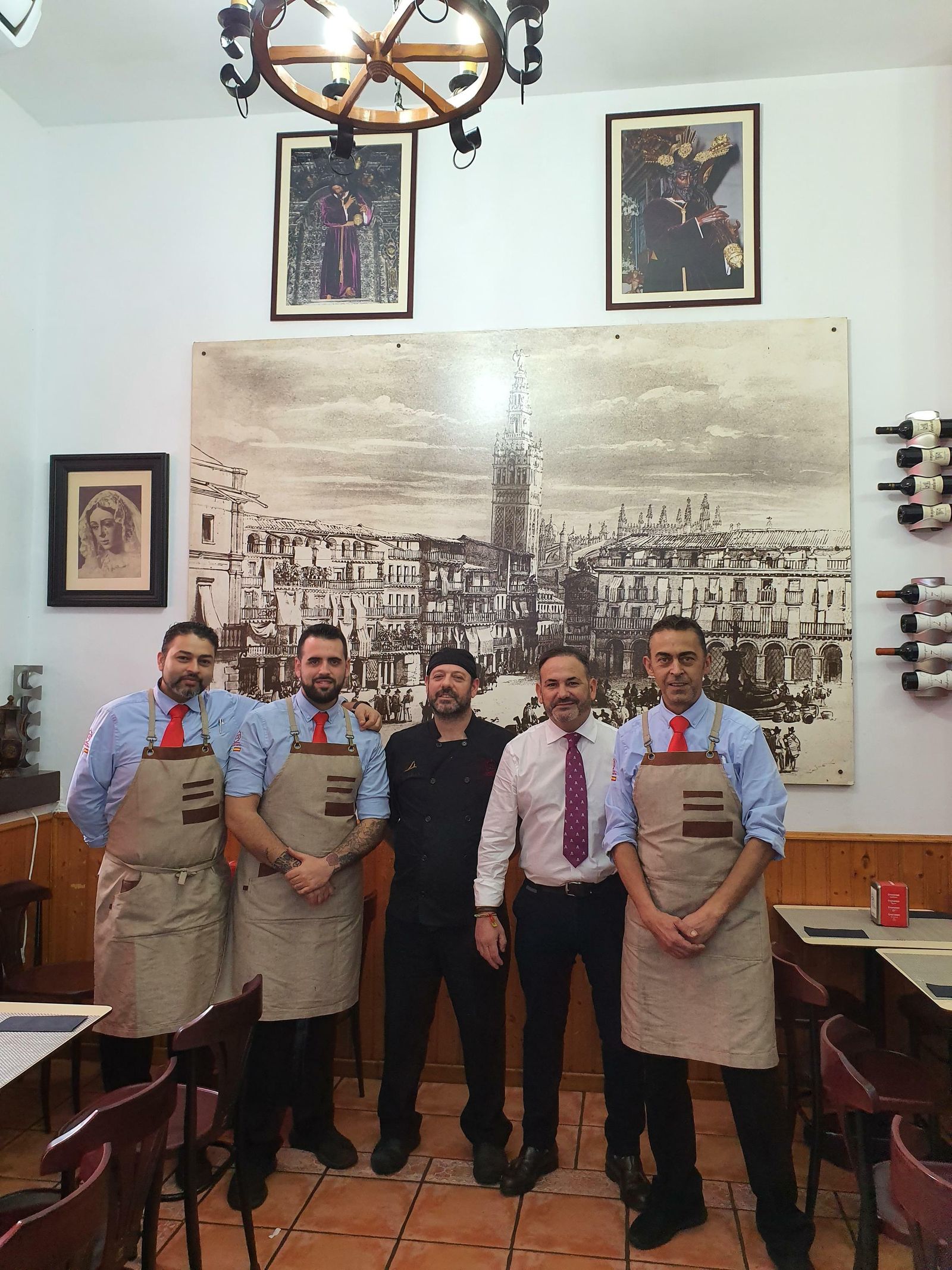 Foto de familia del equipo de Casa Ricardo.