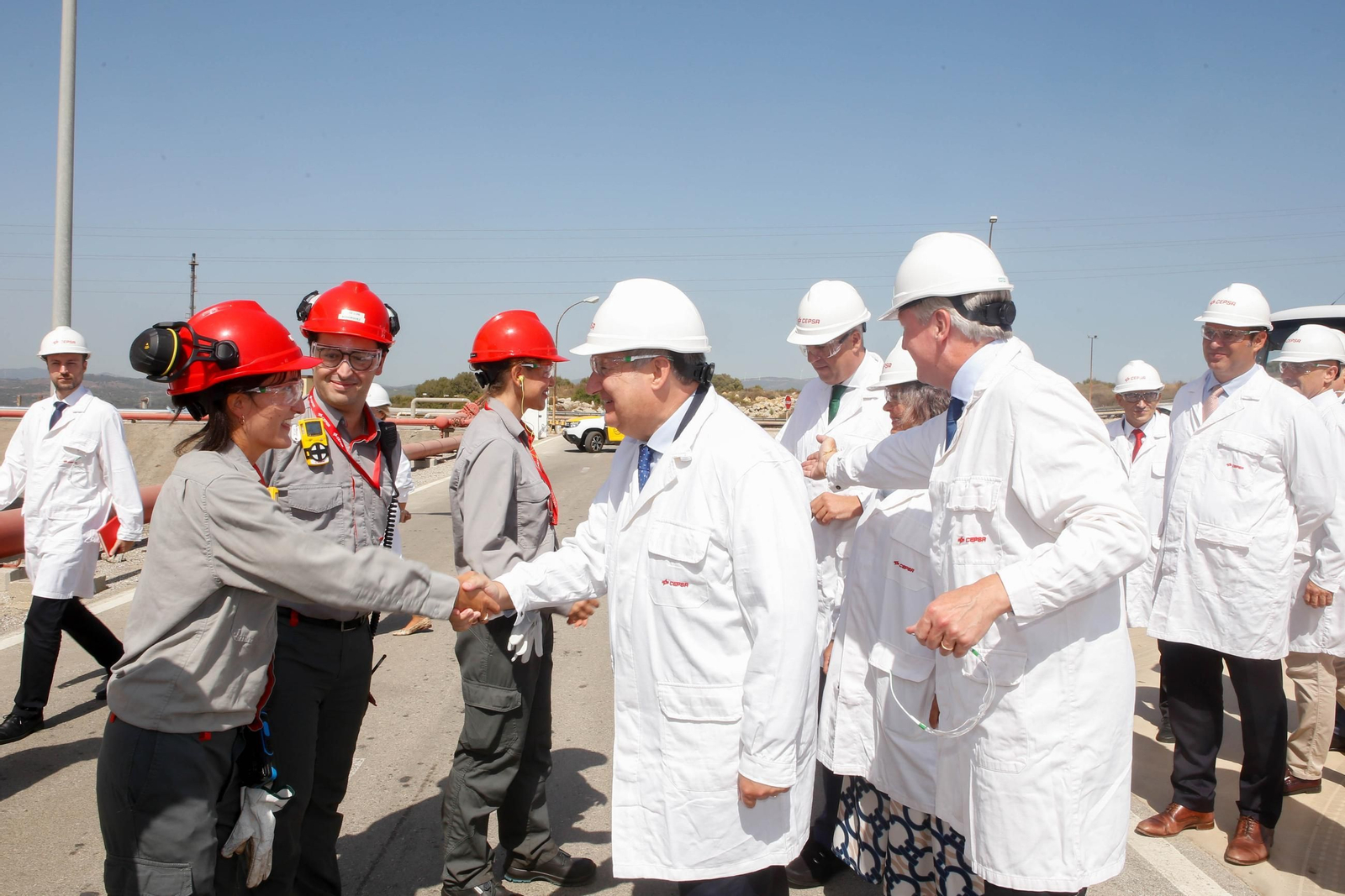 Visita del ministro de Industria al parque de Cepsa en San Roque para conocer sus proyectos de hidrógeno verde Visita del ministro de Industria al parque de Cepsa en San Roque para conocer sus proyectos de hidrógeno verde