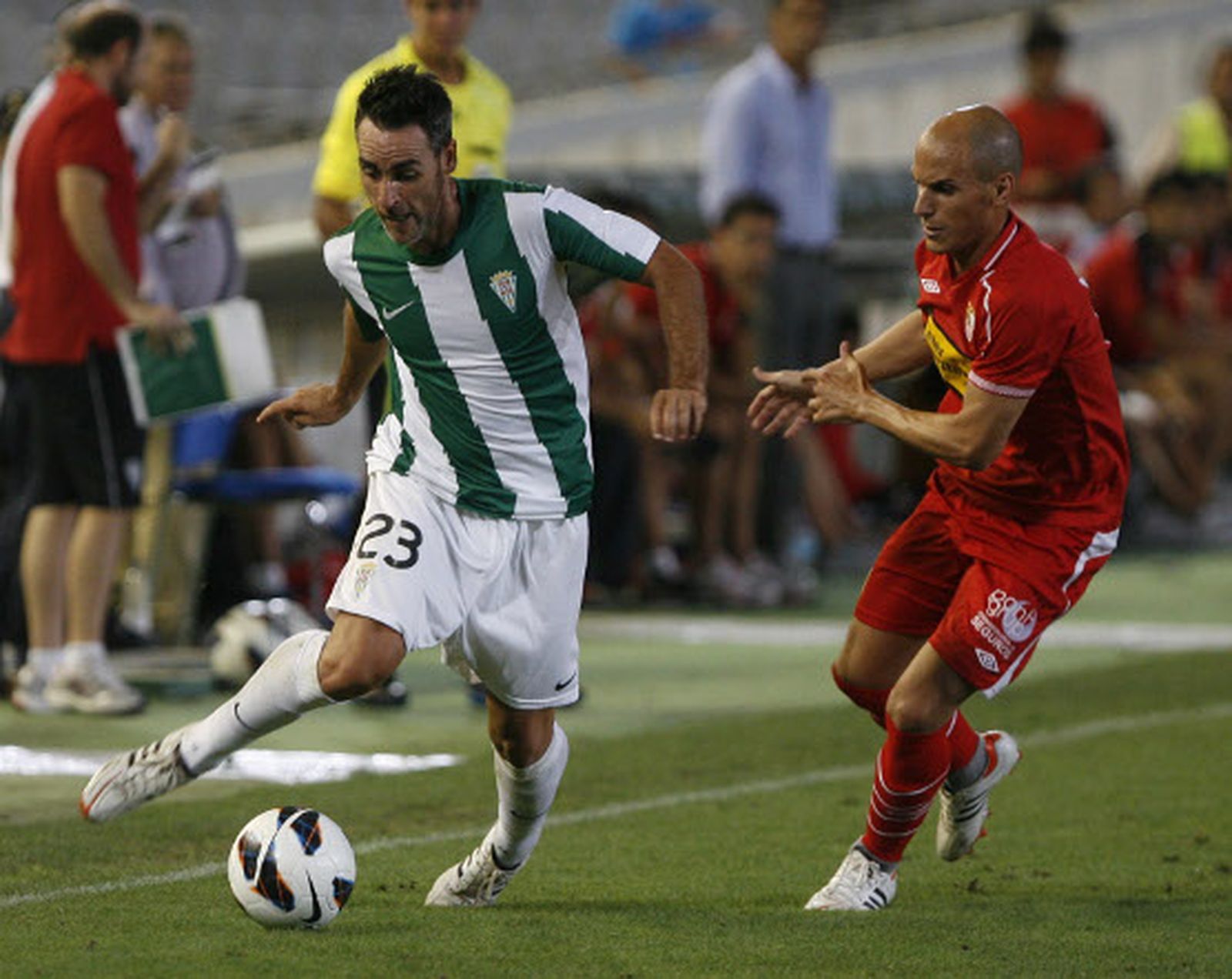 El Córdoba gana a otro primera (1-0)