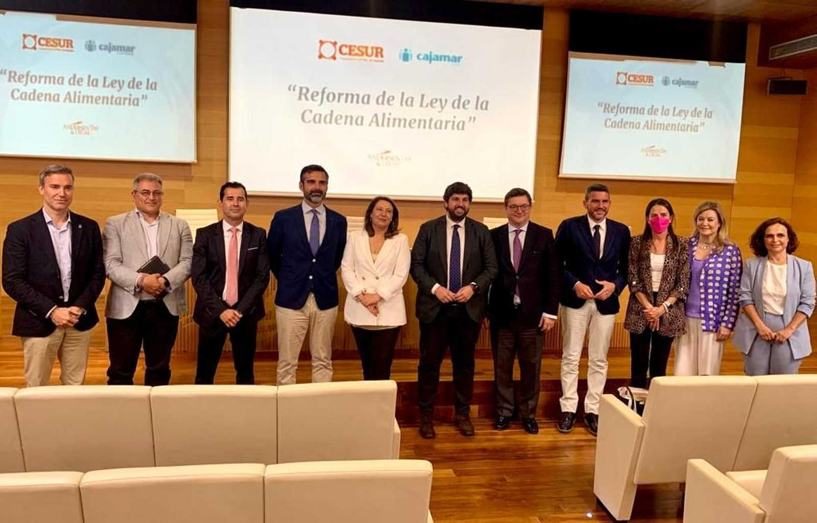 Jornada ‘Reforma de la Ley de la Cadena Alimentaria’ organizada en Almería por la Asociación de Empresarios del Sur de España (Cesur) y Cajamar.