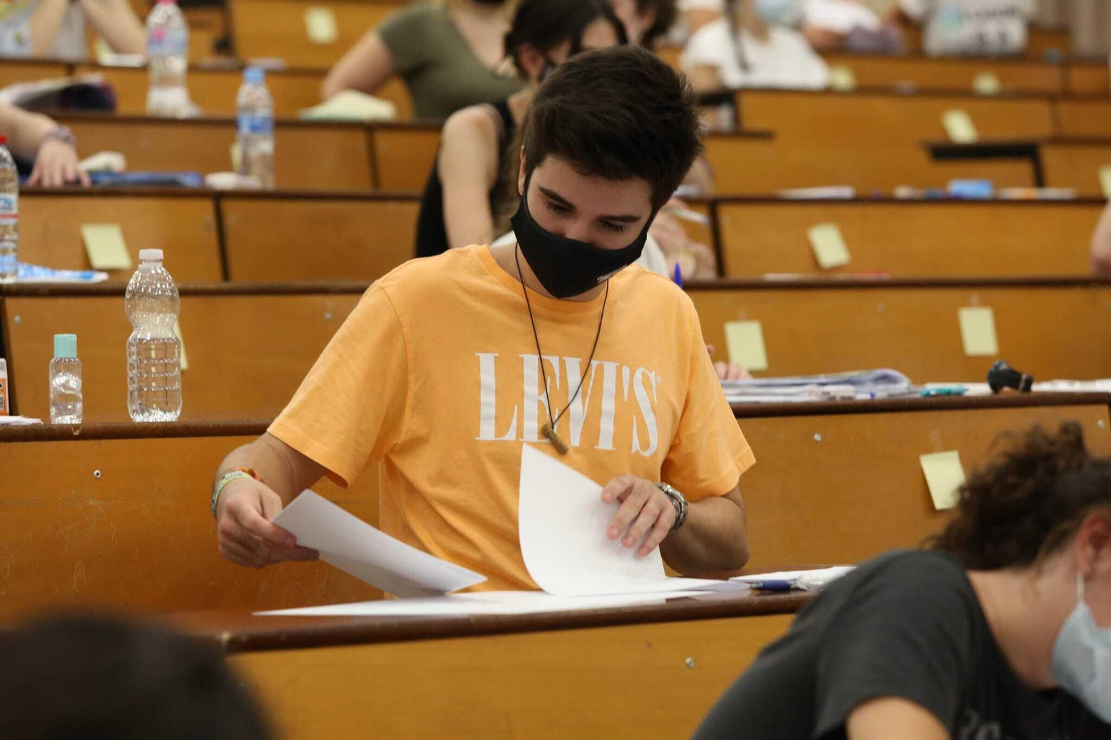 Arranca la Selectividad del coronavirus y las mascarillas en Málaga, en fotos