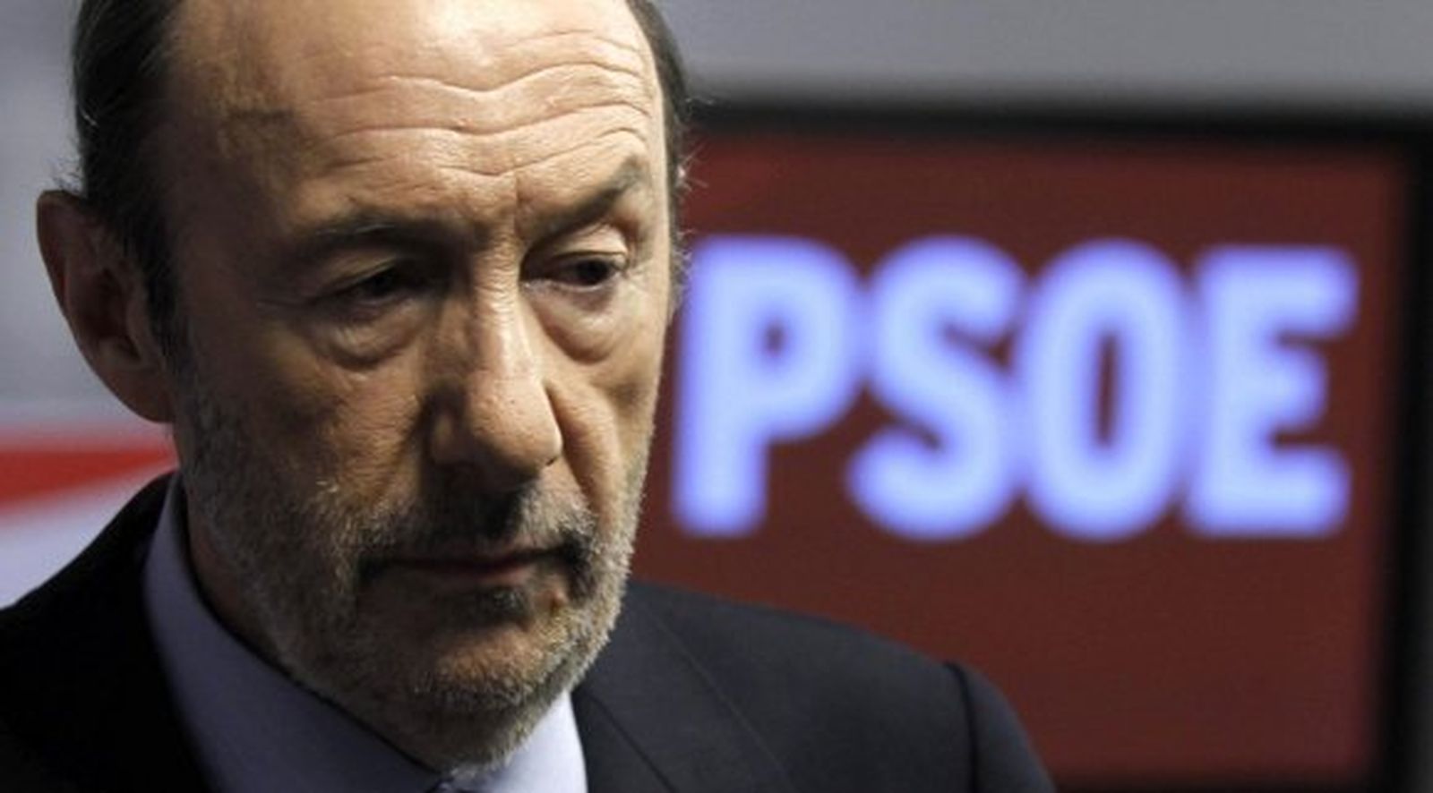 Rubalcaba: "Rajoy primero fomenta la catalanofobia y luego se lava las manos"