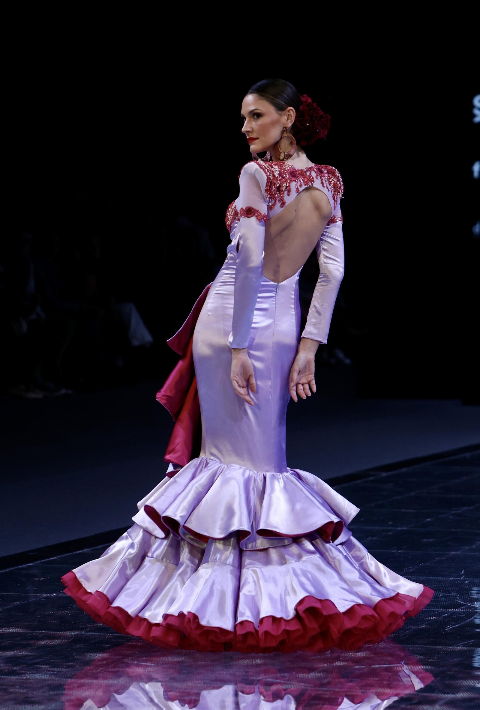 Desfile de Inma Castrejón en SIMOF 2024, todas las fotos