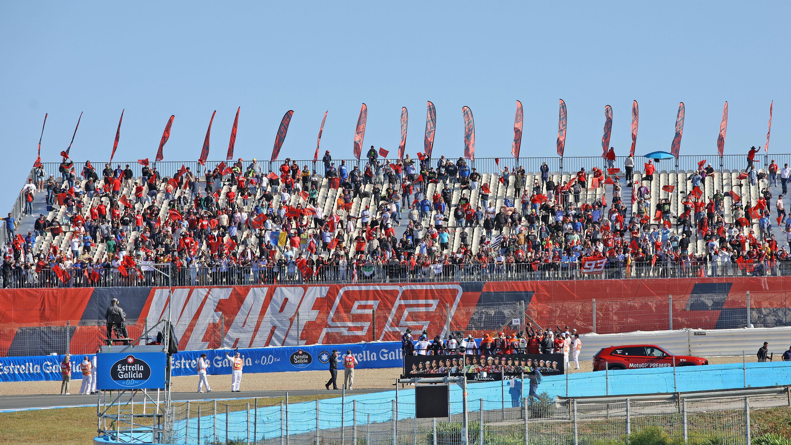 Imágenes del gran ambiente el domingo de carreras MotoGP en el Circuito de Jerez