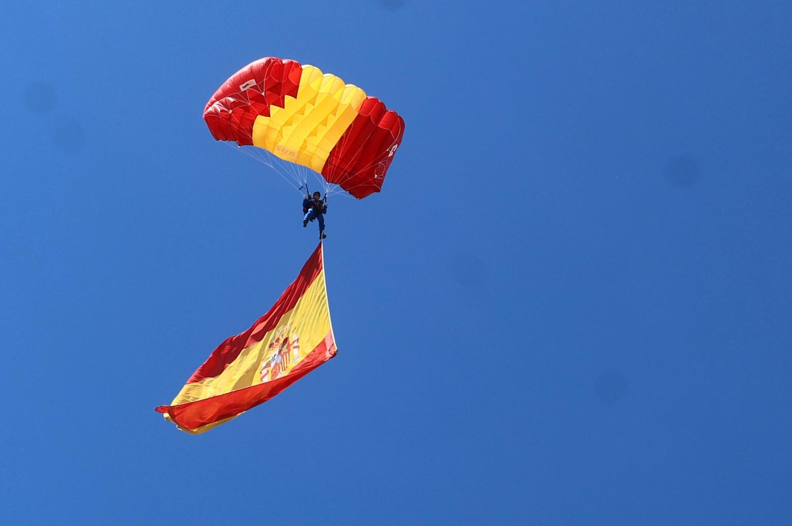 Imágenes del acto de Juramento o Promesa de Fidelidad a la Bandera Nacional en El Rocío