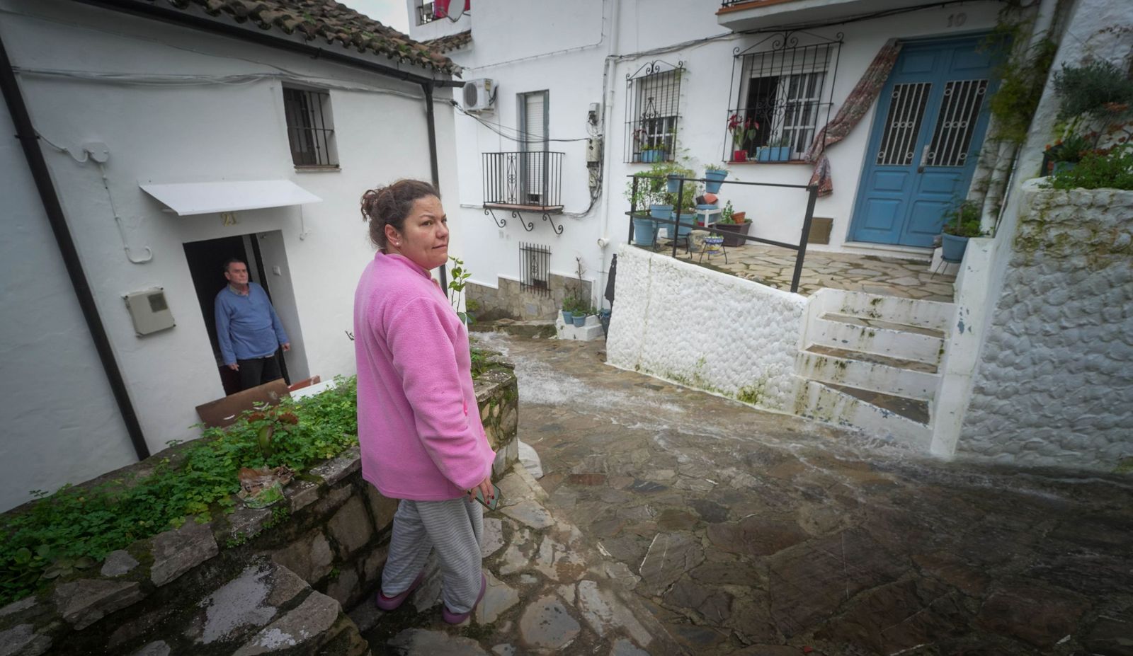 Imágenes de los torrentes de agua por las calles de Ubrique