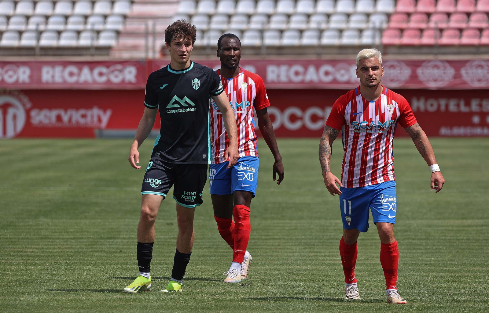 Las  mejores fotos del Algeciras - Atlético Baleares de Primera RFEF