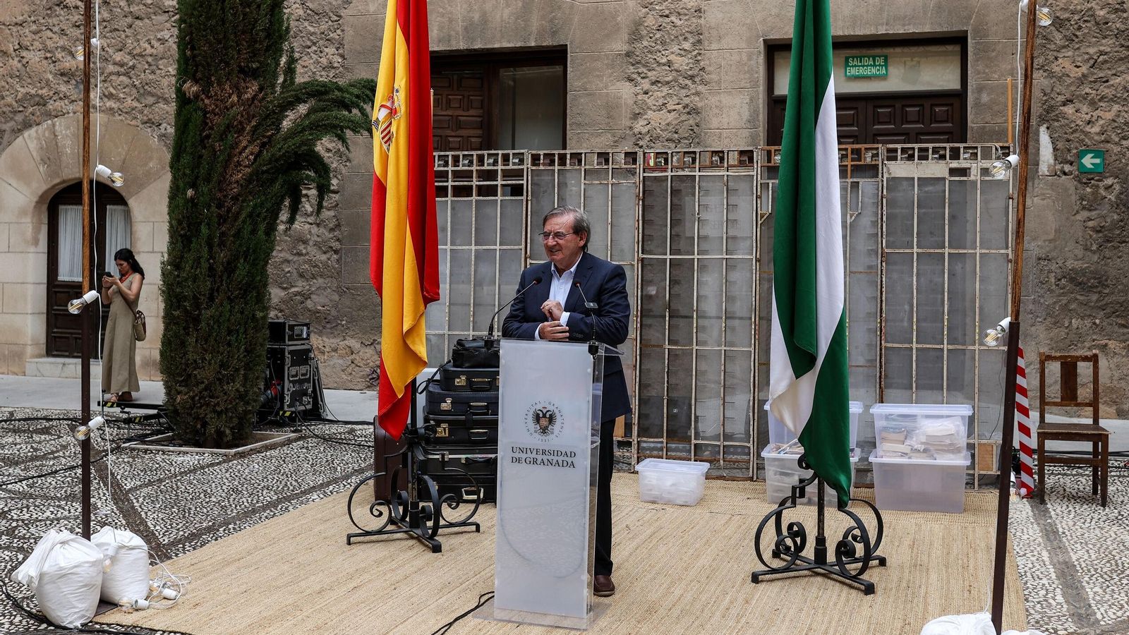 La UGR y España en Libertad 50 años conmemoran el Día de la Memoria en el Hospital Real de Granada La UGR y España en Libertad 50 años conmemoran el Día de la Memoria en el Hospital Real de Granada