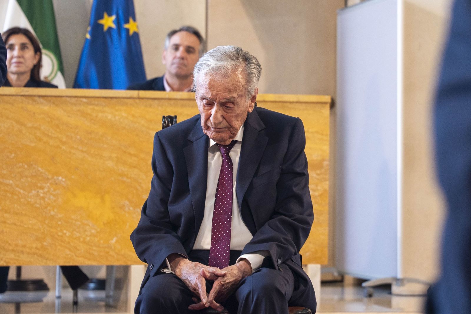 La galería del Escudo de Oro de la Ciudad de Almería a Juan Rigaud
