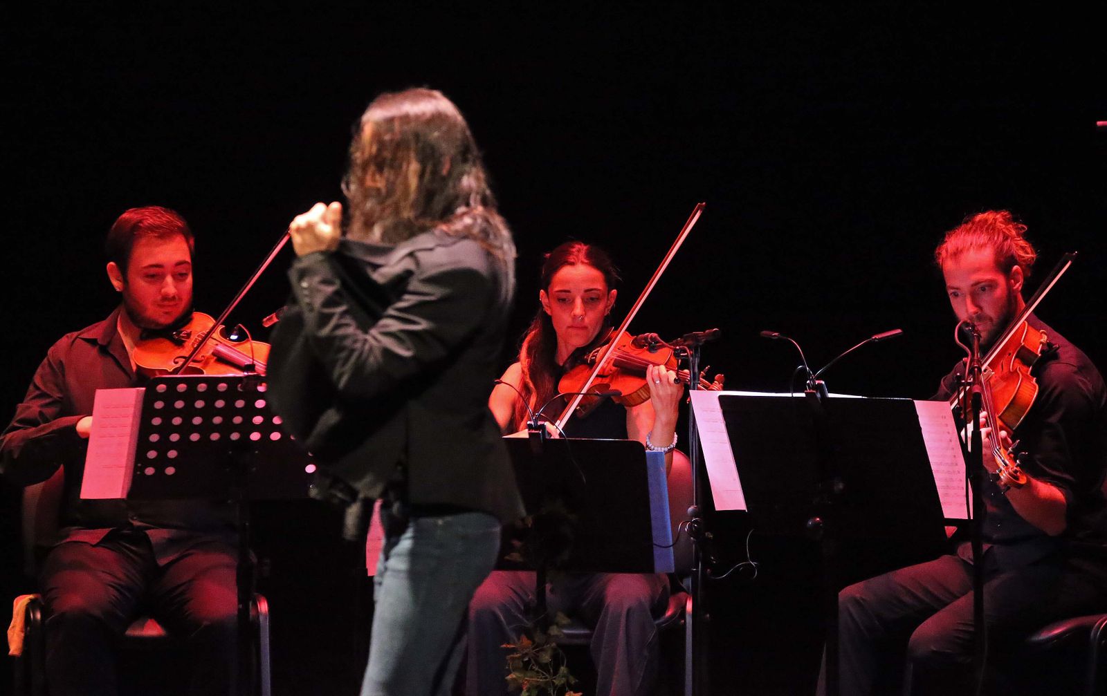 El concierto de Diego Valdivia en el teatro Florida, en imágenes