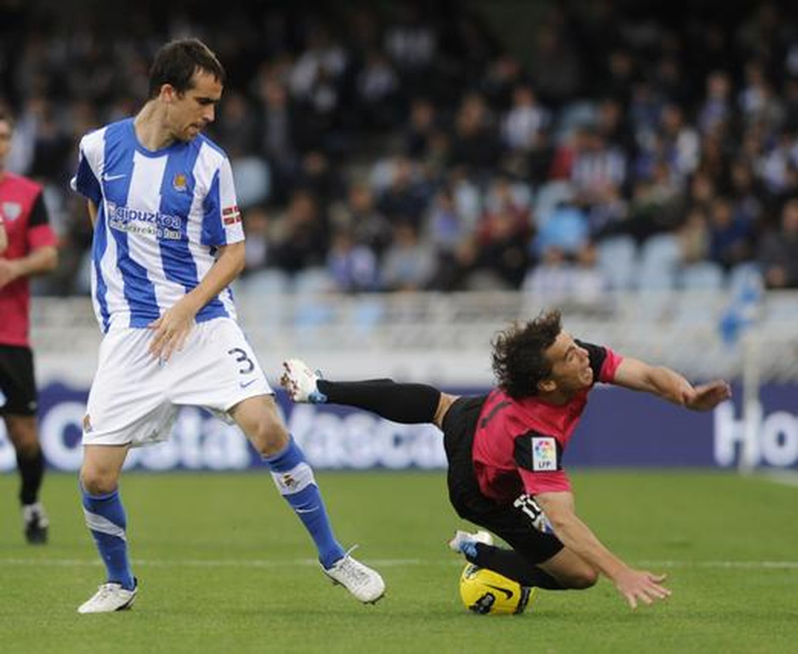 La Real Sociedad gana al Málaga tras una espectacular remontada (3-2)

Foto: Javier Etxezarreta / Efe