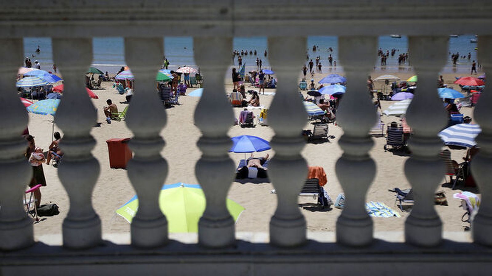 Cádiz, la ciudad más cara para viajar en coche este verano