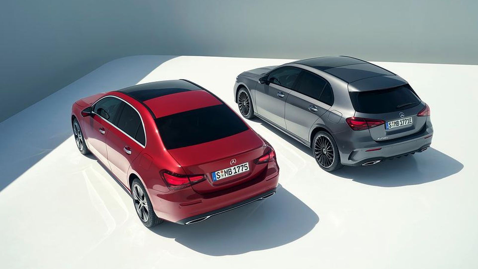 En los topes de potencia de gasolina la tracción total es de serie. Todos los motores que usan este combustible están hibridados.