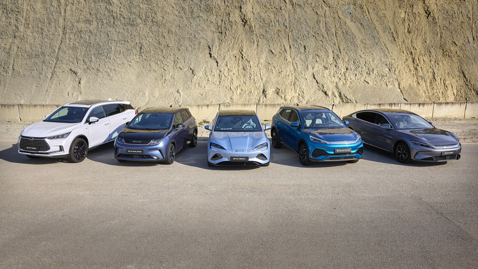 Marcas como BYD, en apenas nueve meses de actividad en España, ya cuentan con cinco modelos de características diferentes en su gama.