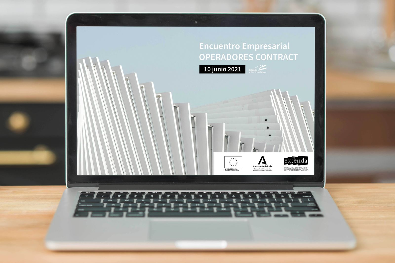Encuentro digital organizado por Extenda para empresas dedicadas al canal contract en Andalucía