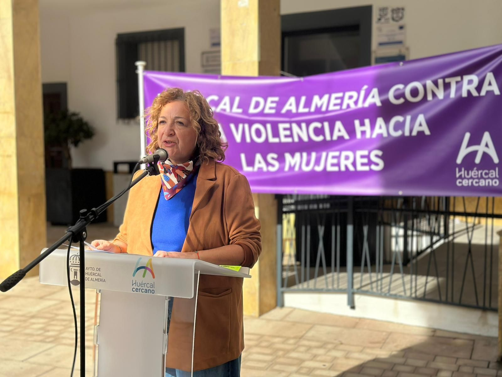 Lectural de manifiesto por parte de la edil Purificación Matas.